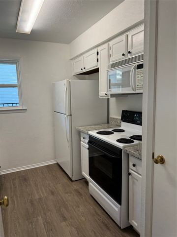6900 Skillman Street 708, Dallas, TX 75231