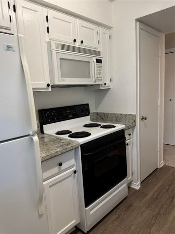 6900 Skillman Street 708, Dallas, TX 75231
