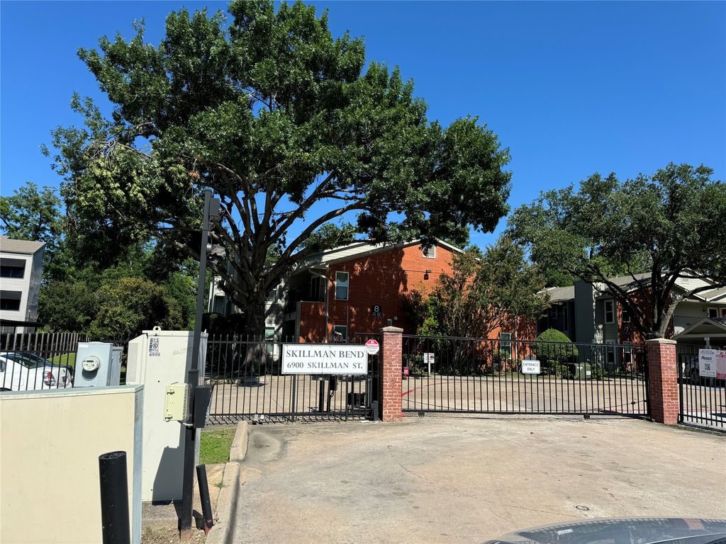 6900 Skillman Street 708, Dallas, TX 75231