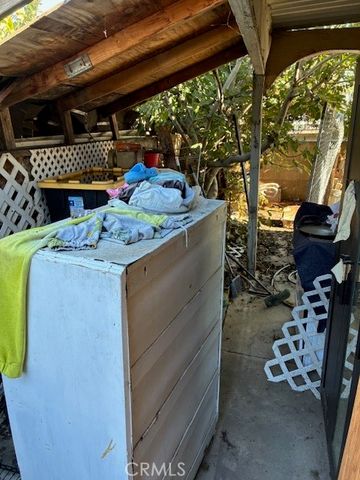 14858 Vinehill, Moreno Valley, CA 92553