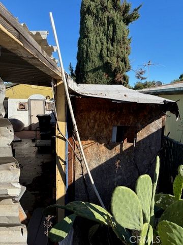 14858 Vinehill, Moreno Valley, CA 92553