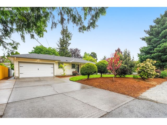 570 Nw BIRDSDALE Ave Nw, Gresham, OR 97030