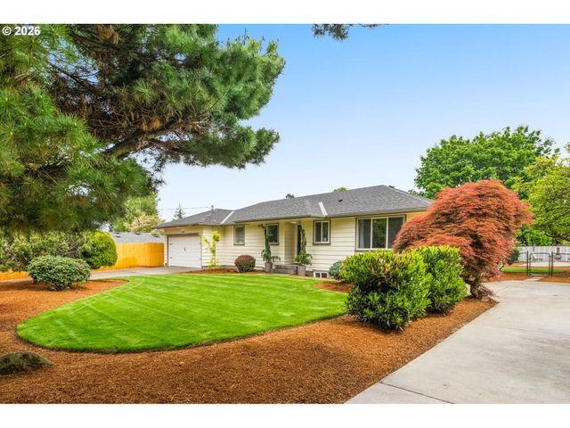 570 Nw BIRDSDALE Ave Nw, Gresham, OR 97030