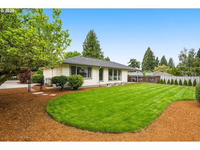 570 Nw BIRDSDALE Ave Nw, Gresham, OR 97030