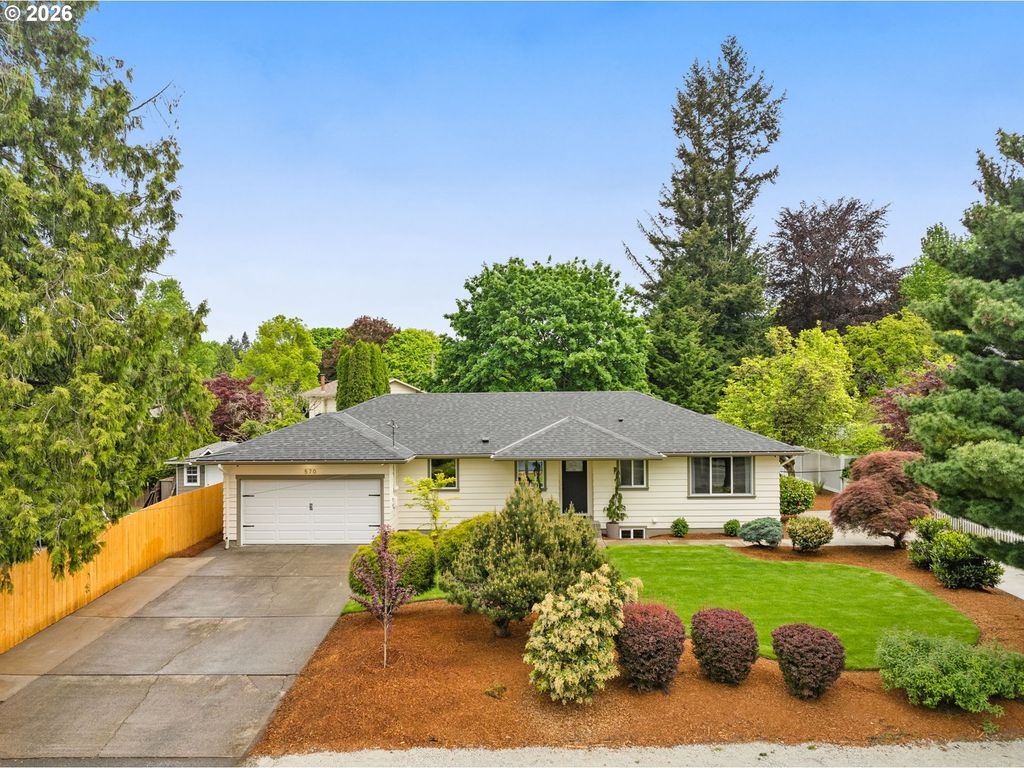 570 Nw BIRDSDALE Ave Nw, Gresham, OR 97030