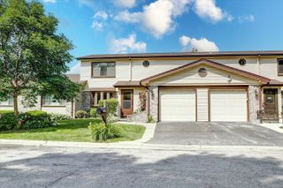 1330 S MALLARD Lane, Mount Prospect, IL 60056