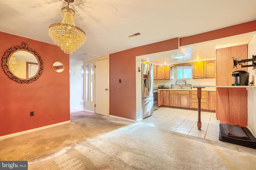 Image 13 of property listing at 212-A EVANS ST, Glen Burnie, MD 21060
