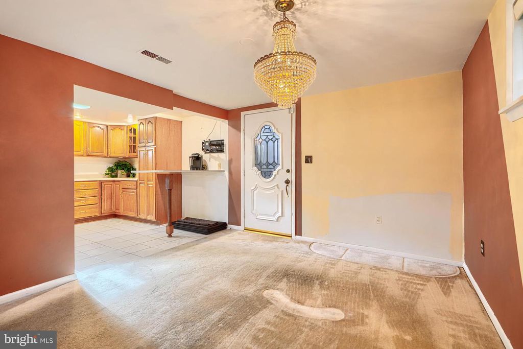 Image 18 of property listing at 212-A EVANS ST, Glen Burnie, MD 21060