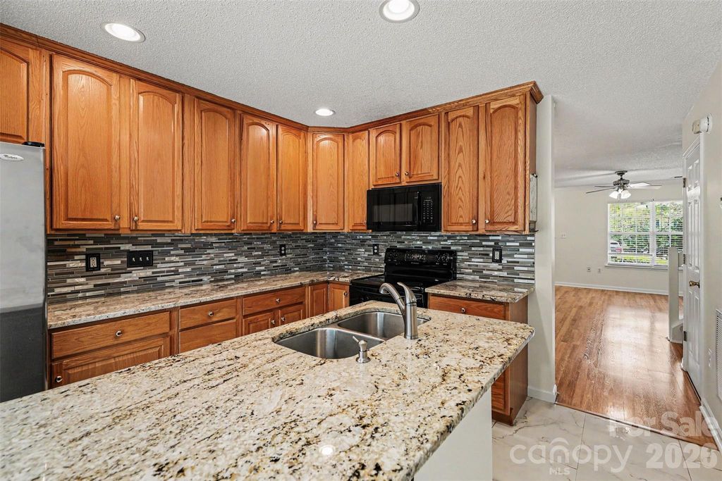 15540 Asterwind Court, Charlotte, NC 28277