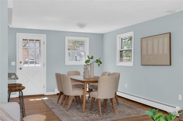 6 Acre Avenue, Barrington, RI 02806