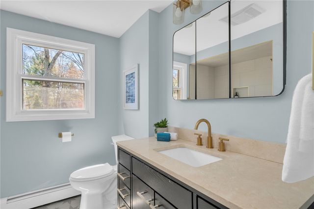 6 Acre Avenue, Barrington, RI 02806