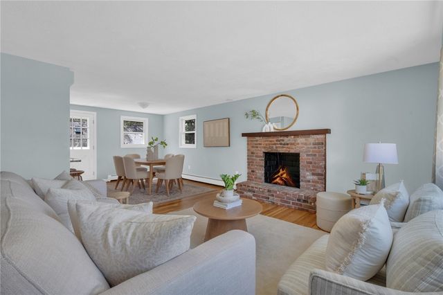 6 Acre Avenue, Barrington, RI 02806
