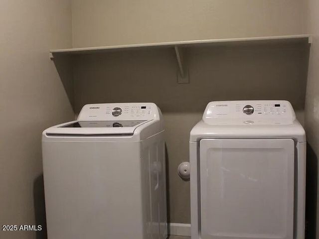 8219 S 44th Glen, Laveen, AZ 85339