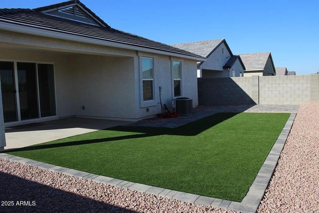 8219 S 44th Glen, Laveen, AZ 85339