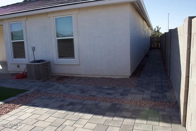 8219 S 44th Glen, Laveen, AZ 85339