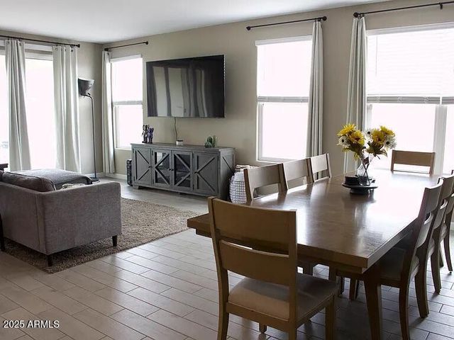 8219 S 44th Glen, Laveen, AZ 85339