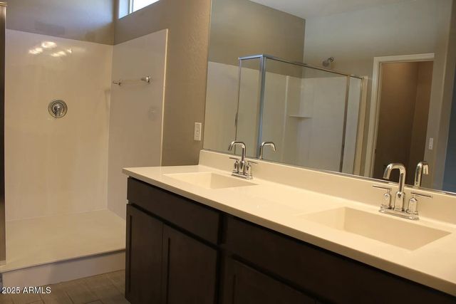 8219 S 44th Glen, Laveen, AZ 85339