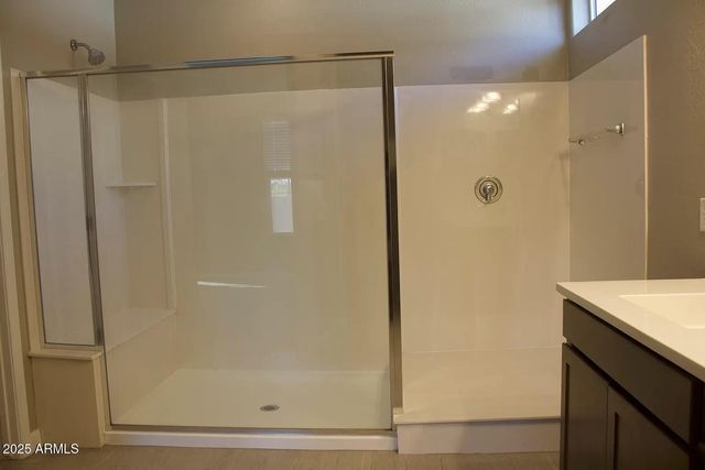 8219 S 44th Glen, Laveen, AZ 85339