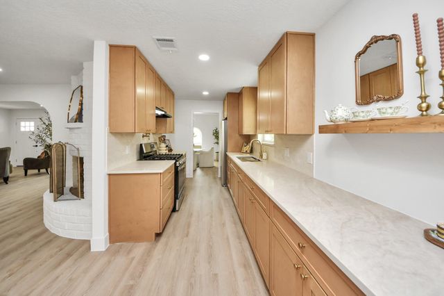 1106 Marshall Street, Deer Park, TX 77536