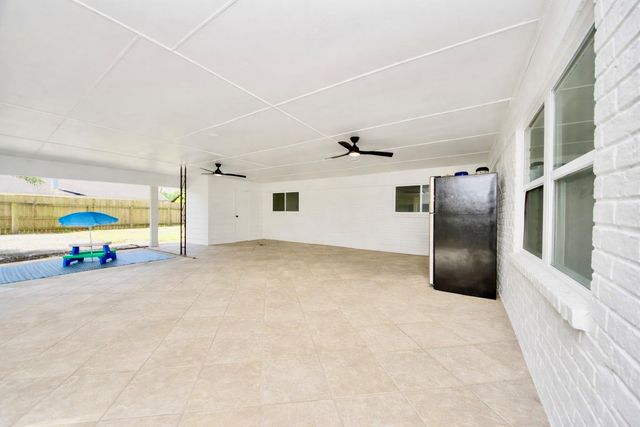 1106 Marshall Street, Deer Park, TX 77536