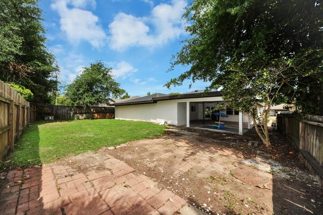 1106 Marshall Street, Deer Park, TX 77536