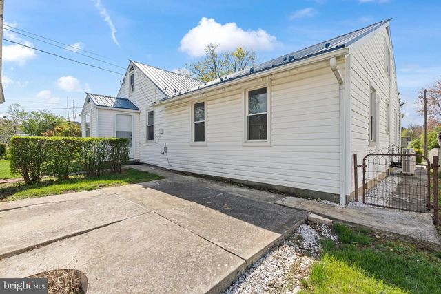738 MEDWAY RD, Hagerstown, MD 21740