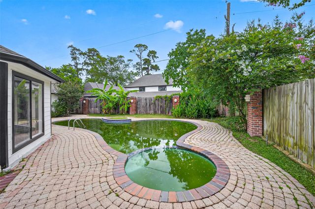15618 Banty Falls Court, Houston, TX 77068