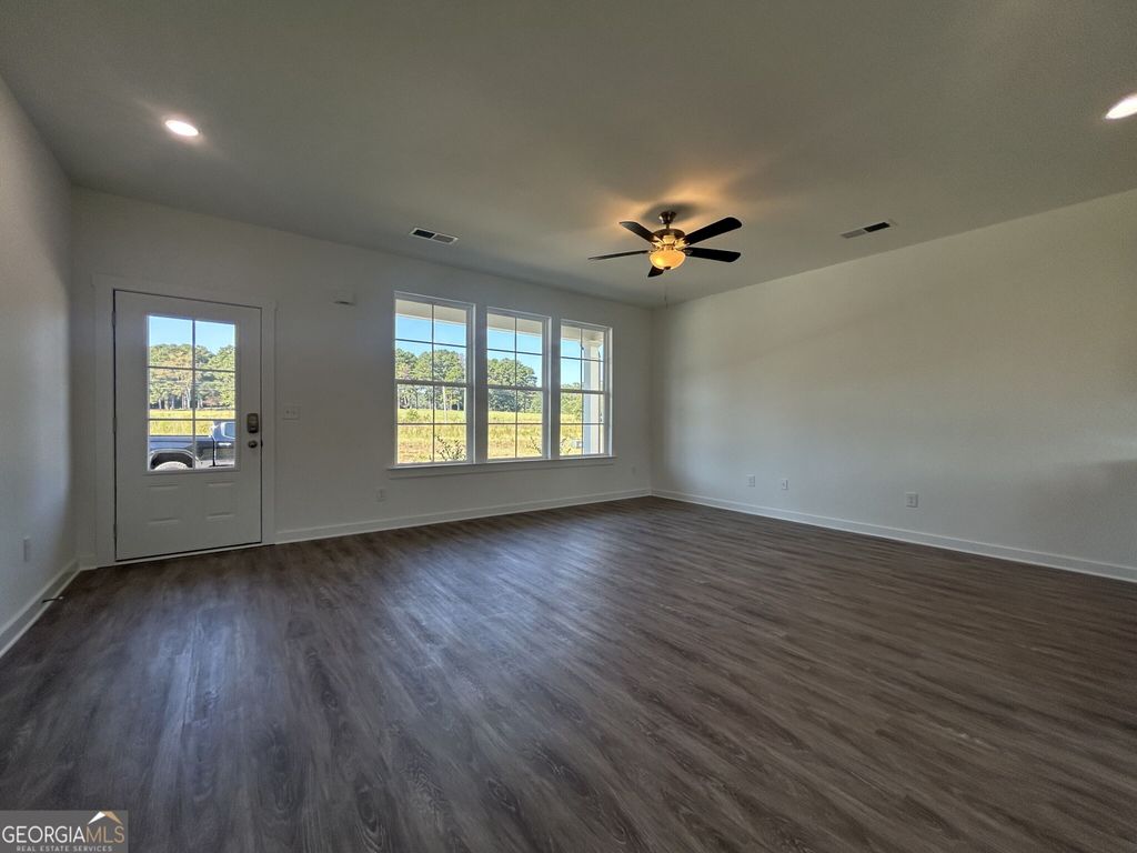 270 Crimson Feather Drive, Jefferson, GA 30549 — photo 2