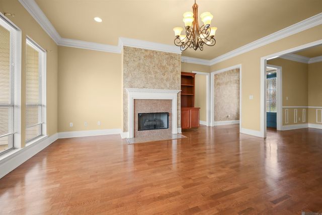 11414 Pleasant Knoll Dr, Denham Springs, LA 70726