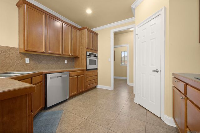 11414 Pleasant Knoll Dr, Denham Springs, LA 70726