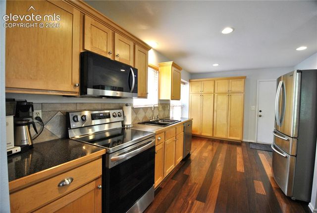 6129 Applewood Ridge Circle, Colorado Springs, CO 80918