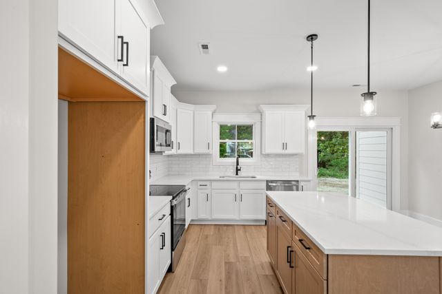 267 Brookfield Cir, Winchester, TN 37398