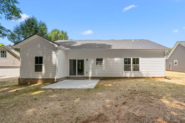 267 Brookfield Cir, Winchester, TN 37398