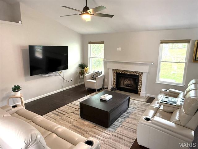 174 Stage Coach Landing Drive, O'fallon, MO 63376