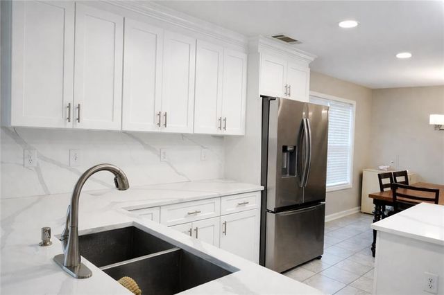 1020 Chandler Ridge Drive, Lawrenceville, GA 30045