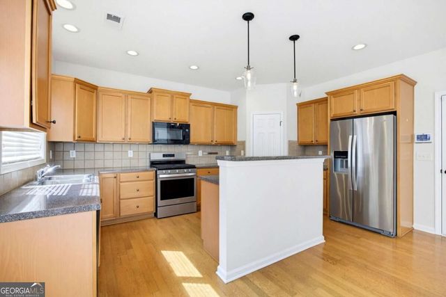 157 Bradshaw Park Drive, Woodstock, GA 30188