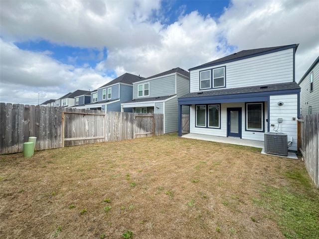 2934 Concord Village Way, Houston, TX 77051