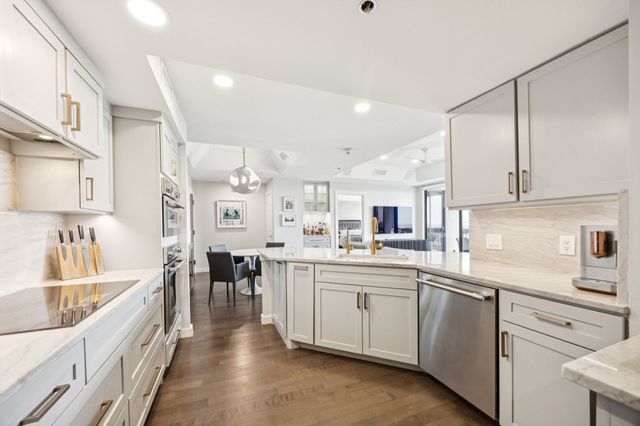 5909 Luther Lane 2107, Dallas, TX 75225