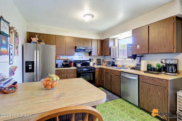 8410 Dagan Street, Anchorage, AK 99502