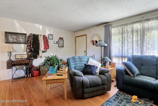 8410 Dagan Street, Anchorage, AK 99502