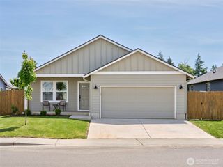 410 Cardinal Avenue, Winlock, WA 98596
