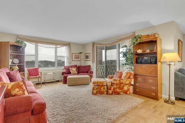 2000 Linwood Avenue 5A, Fort Lee, NJ 07024