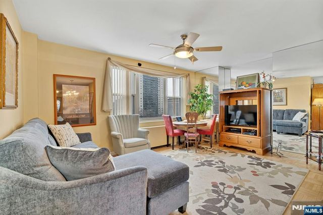 2000 Linwood Avenue 5A, Fort Lee, NJ 07024