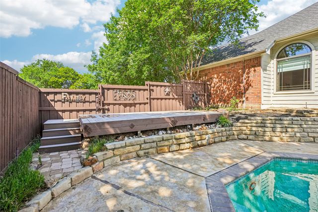 2609 Creekside Way, Highland Village, TX 75077