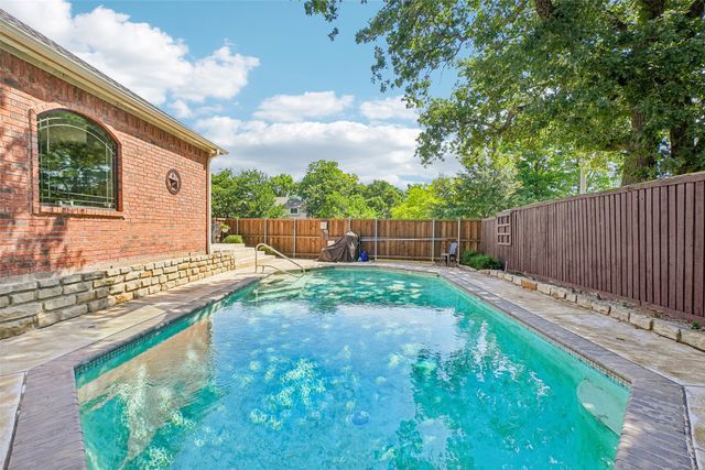 2609 Creekside Way, Highland Village, TX 75077