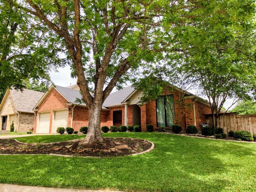 2609 Creekside Way, Highland Village, TX 75077