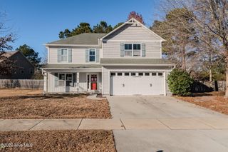 102 Bunchberry Court, Hampstead, NC 28443