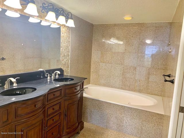 1811 Highway A1a 2104, Satellite Beach, FL 32937