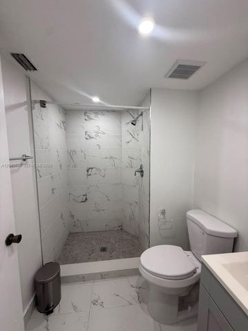 9021 W Sunrise Blvd 9021, Plantation, FL 33322
