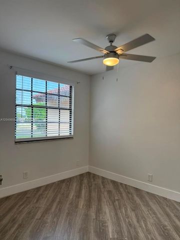 9021 W Sunrise Blvd 9021, Plantation, FL 33322